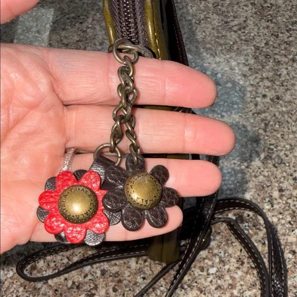 Chala Olive Crossbody Bag with Fox Accent - Picture 4 of 8